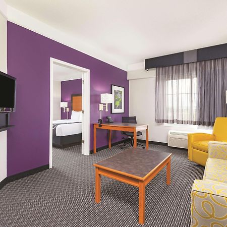 La Quinta By Wyndham St. Louis Westport Hotell Maryland Heights Eksteriør bilde