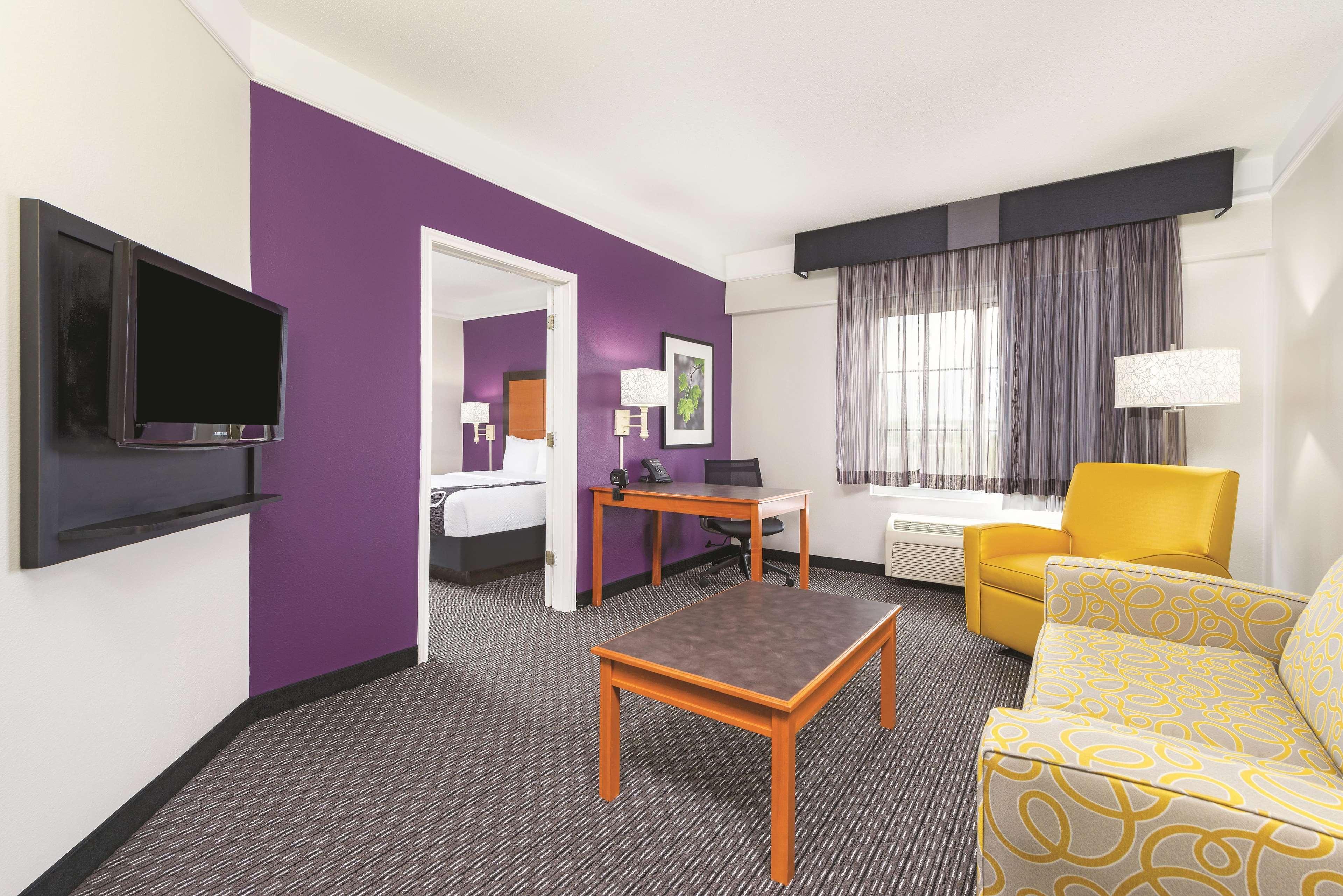 La Quinta By Wyndham St. Louis Westport Hotell Maryland Heights Eksteriør bilde