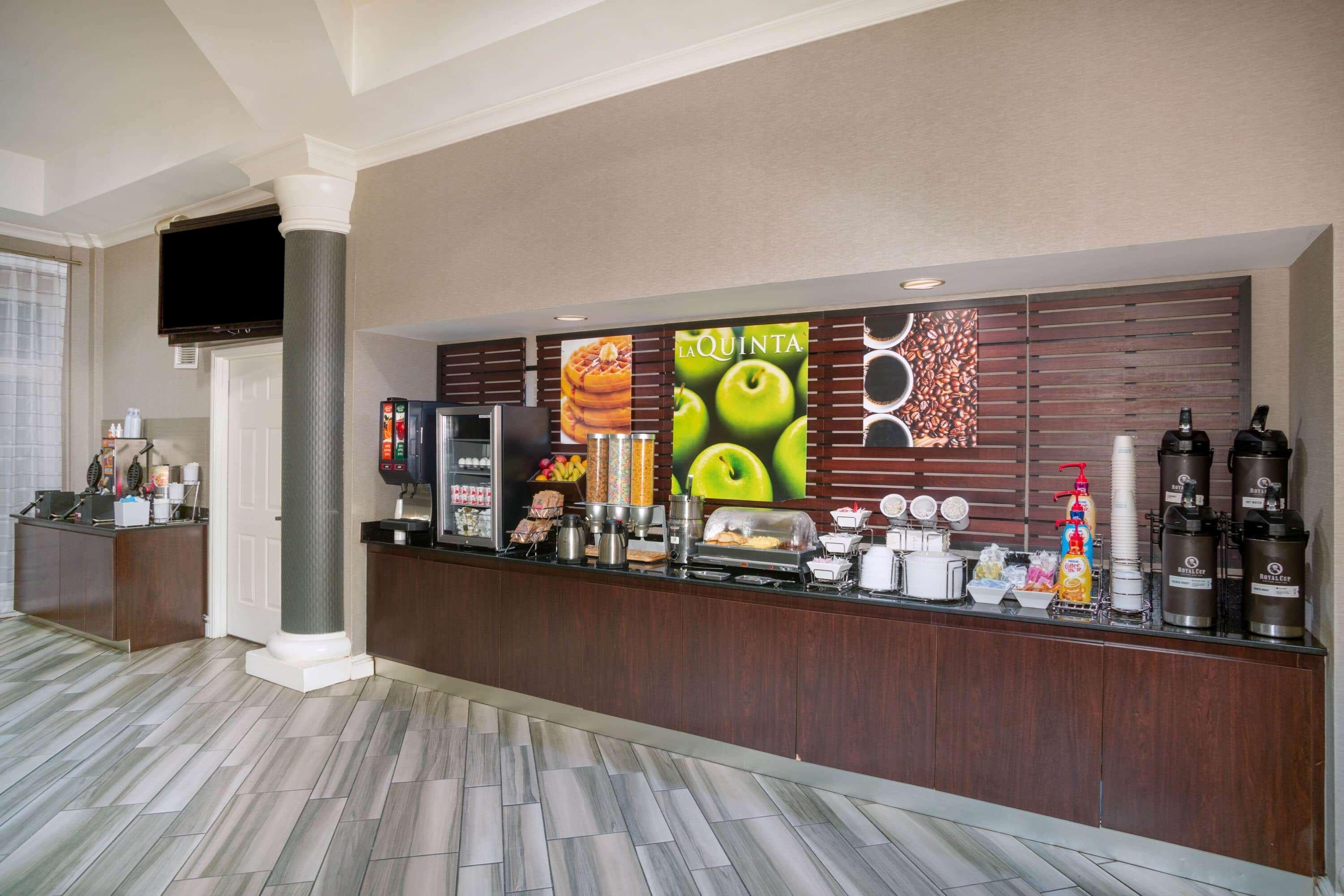 La Quinta By Wyndham St. Louis Westport Hotell Maryland Heights Eksteriør bilde
