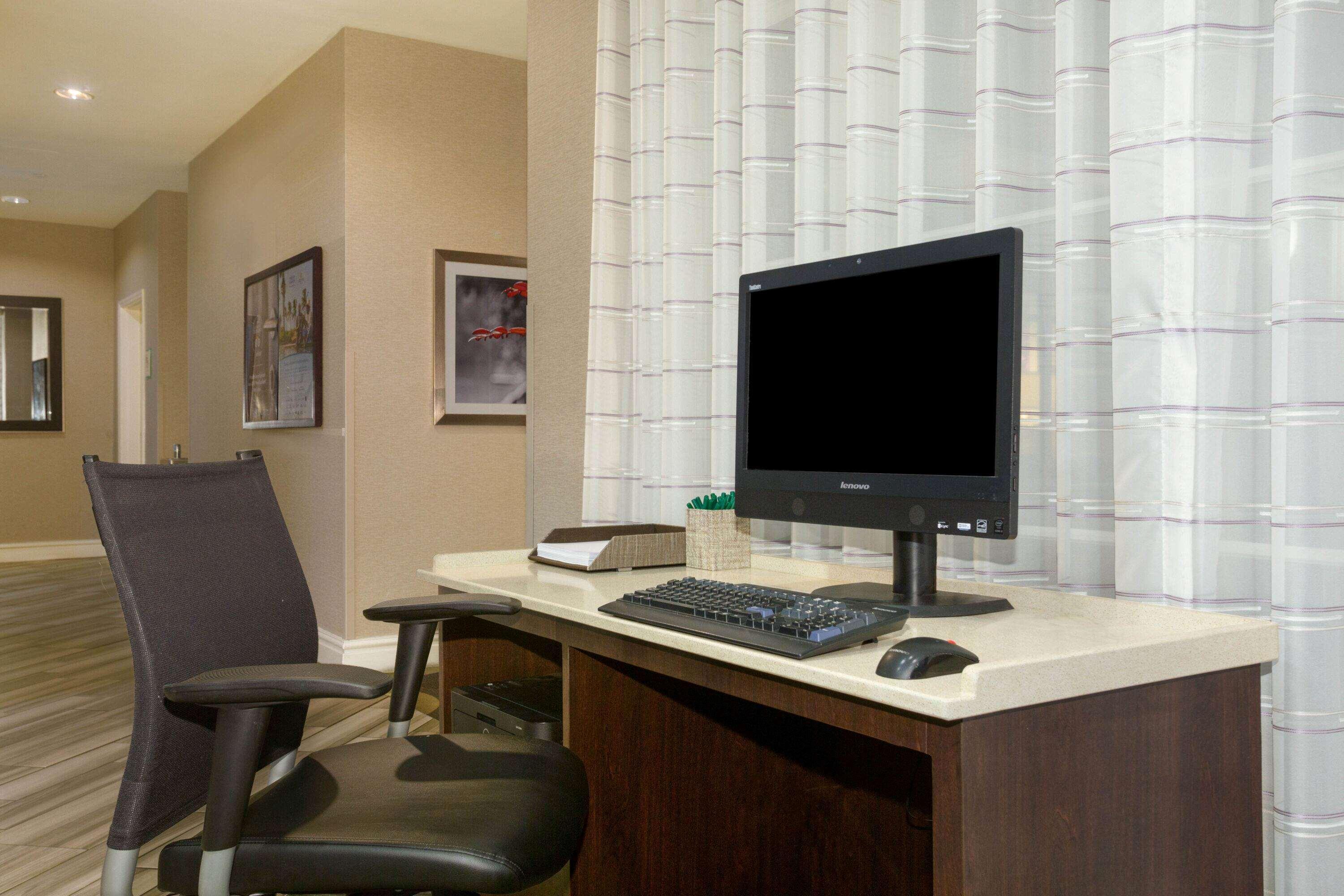 La Quinta By Wyndham St. Louis Westport Hotell Maryland Heights Eksteriør bilde